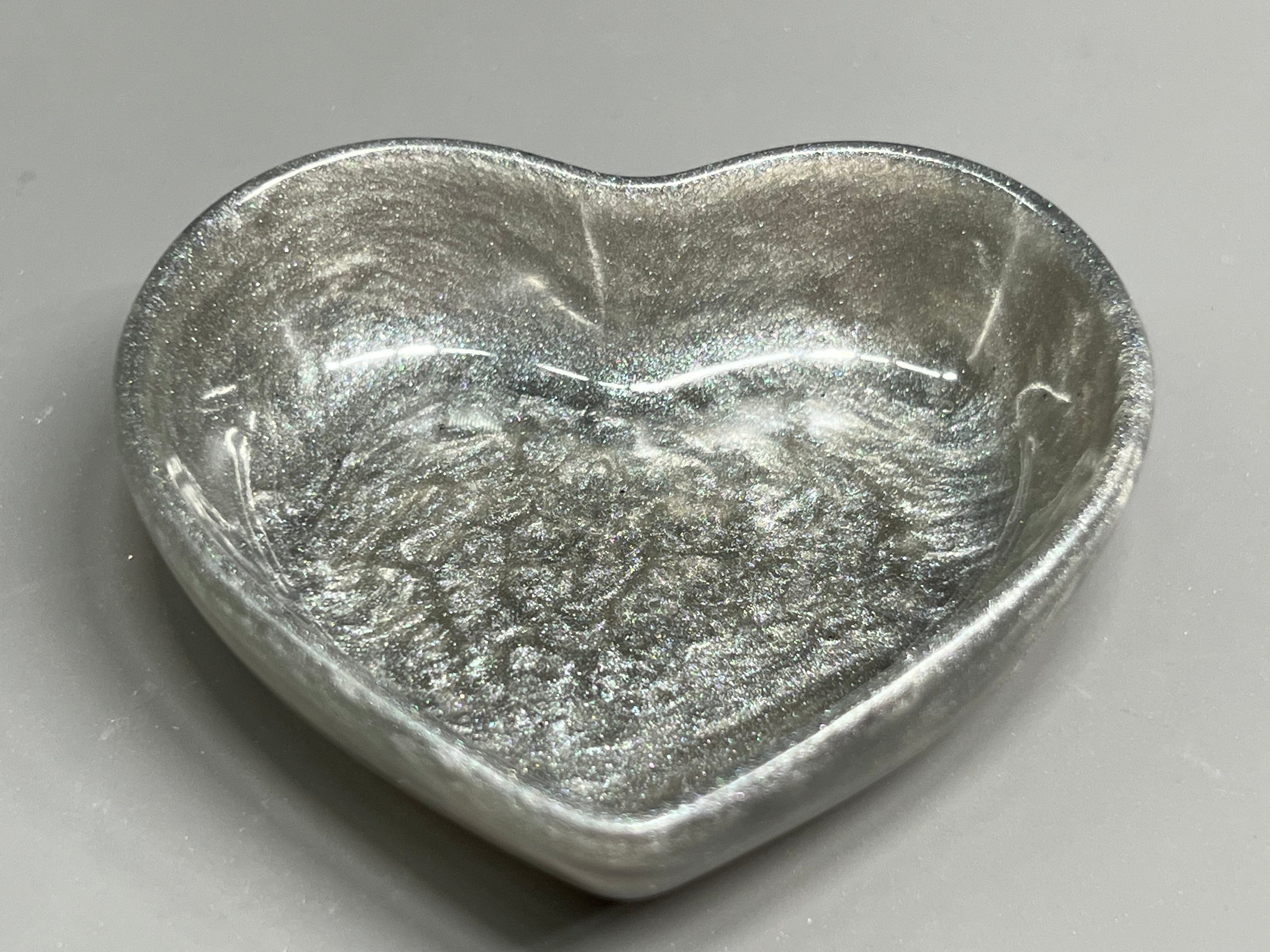 Heart shaped resin tray