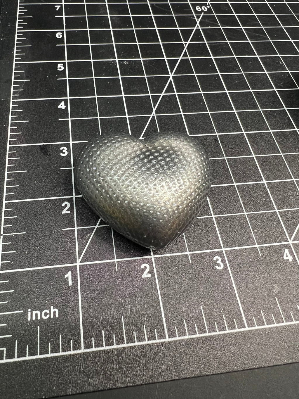 Solid hearts woven look