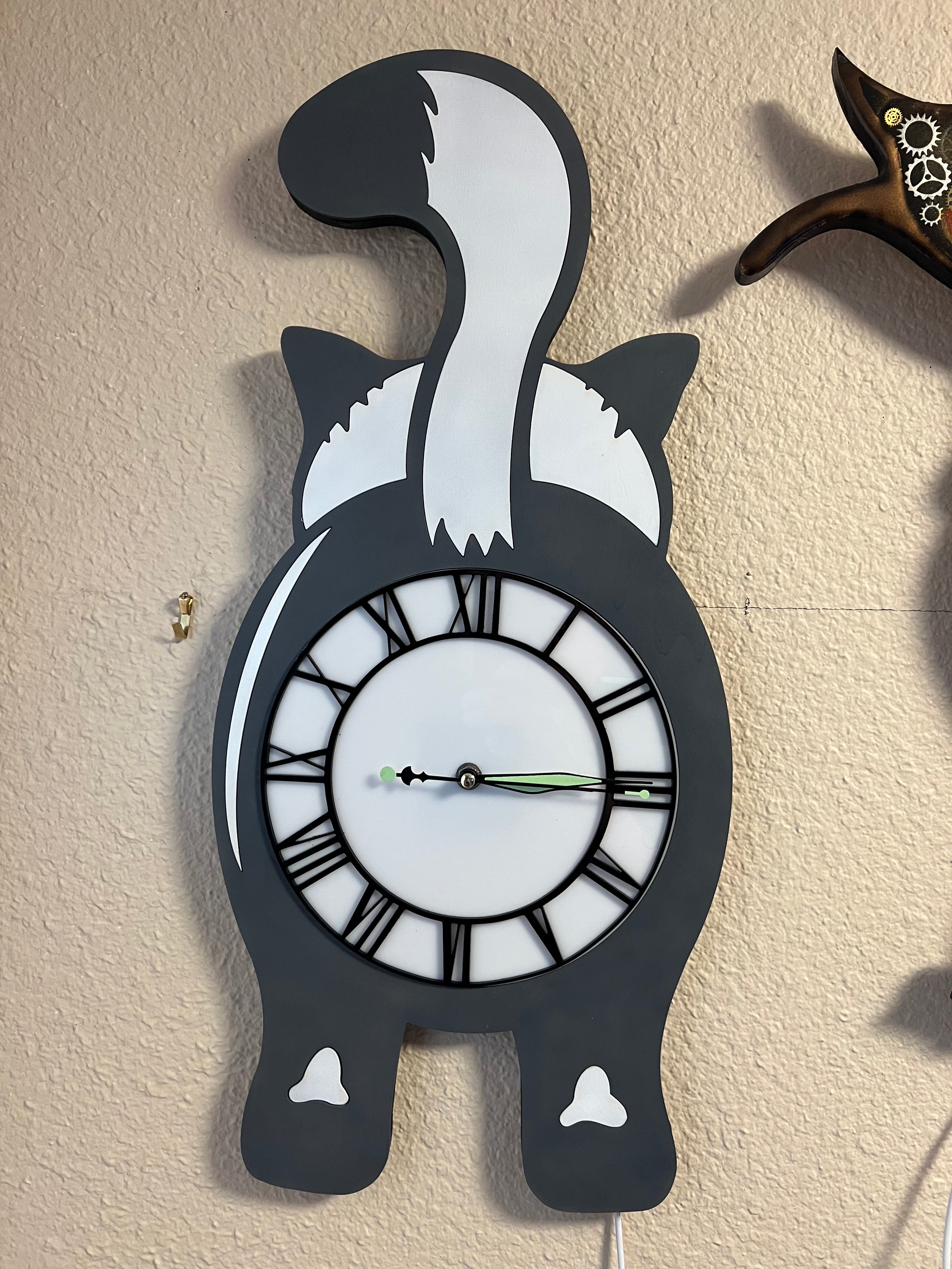 Cat butt wall clock with led lighting